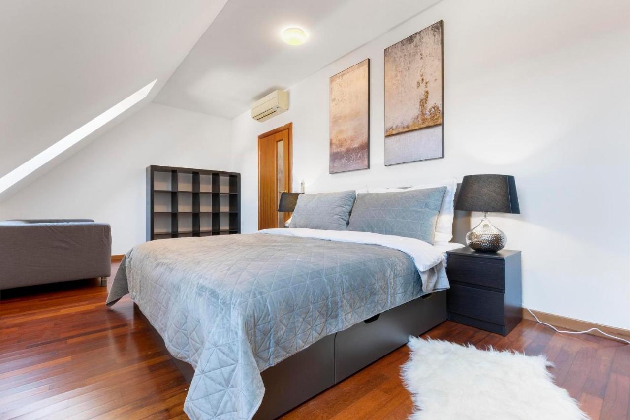 דירות ברטיסלאבה Urban Elegance Retreat מראה חיצוני תמונה